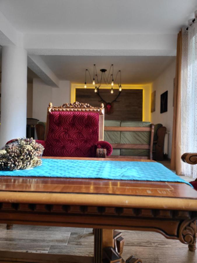 Tache Villa 1 โปยานาบราซอฟ ภายนอก รูปภาพ